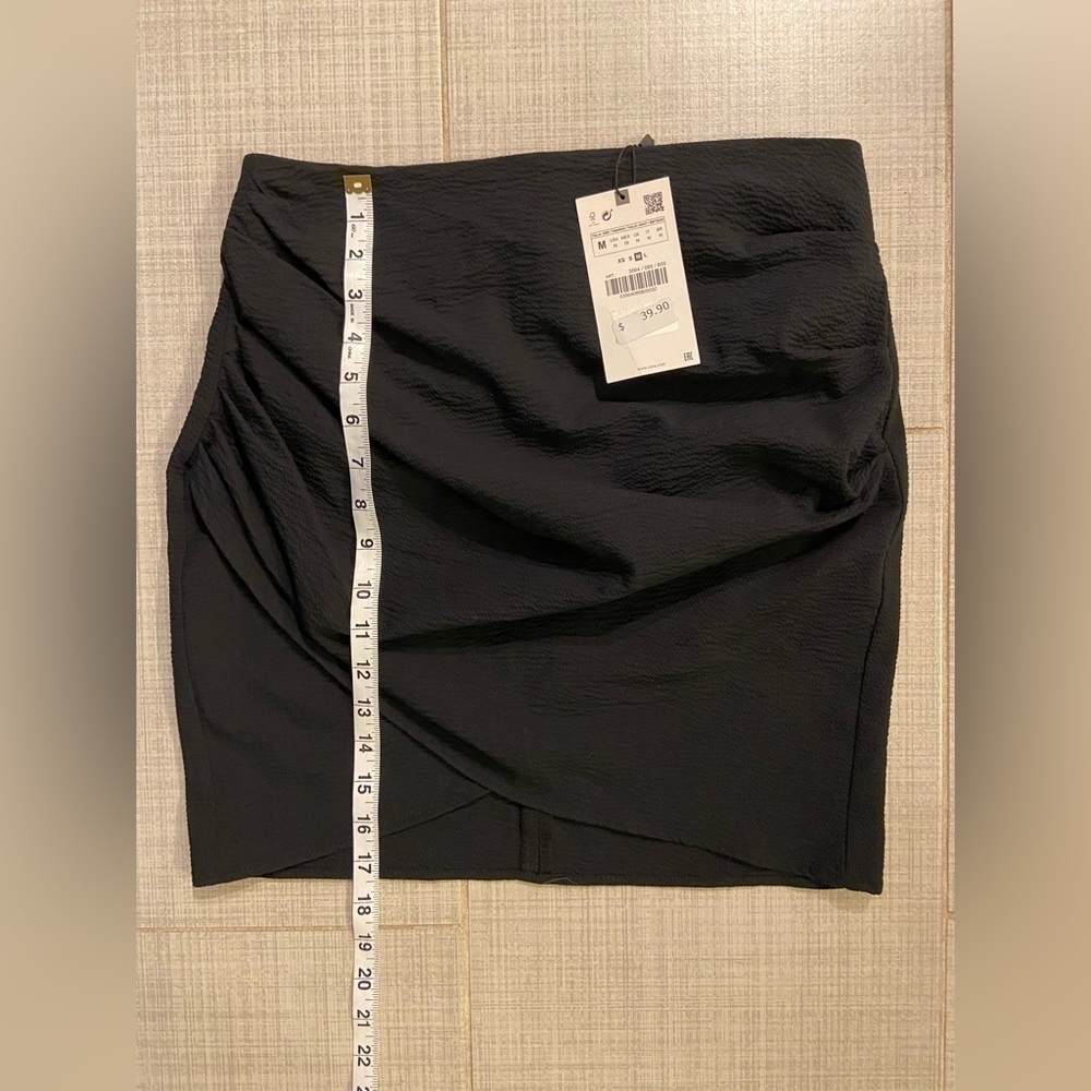𝅺ZARA Draped Wrapped Black Mini Skirt Size Medium NWT - Picture 8 of 11